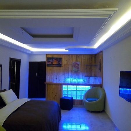 Hotel Saphir Abidjan Exterior foto