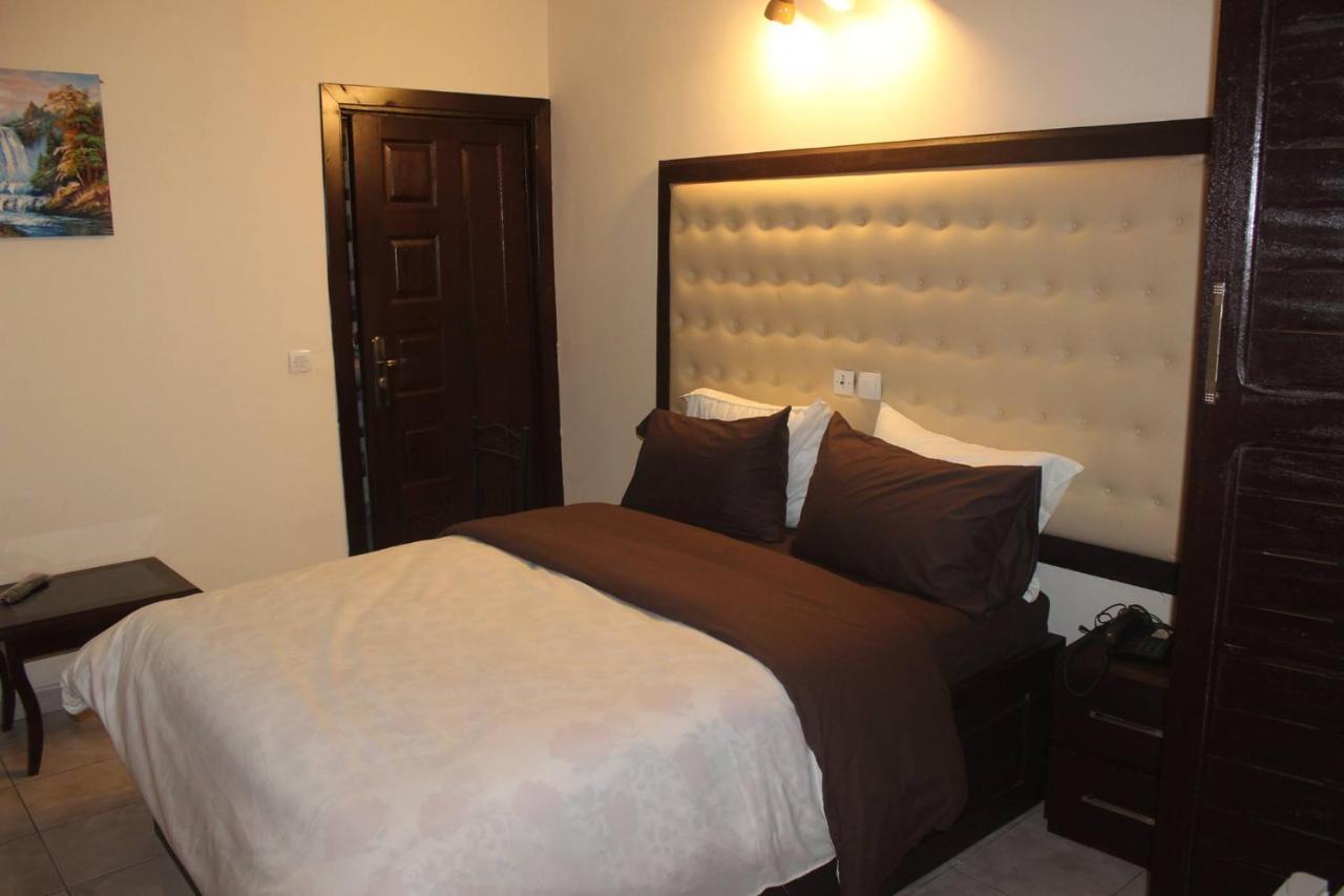 Hotel Saphir Abidjan Exterior foto