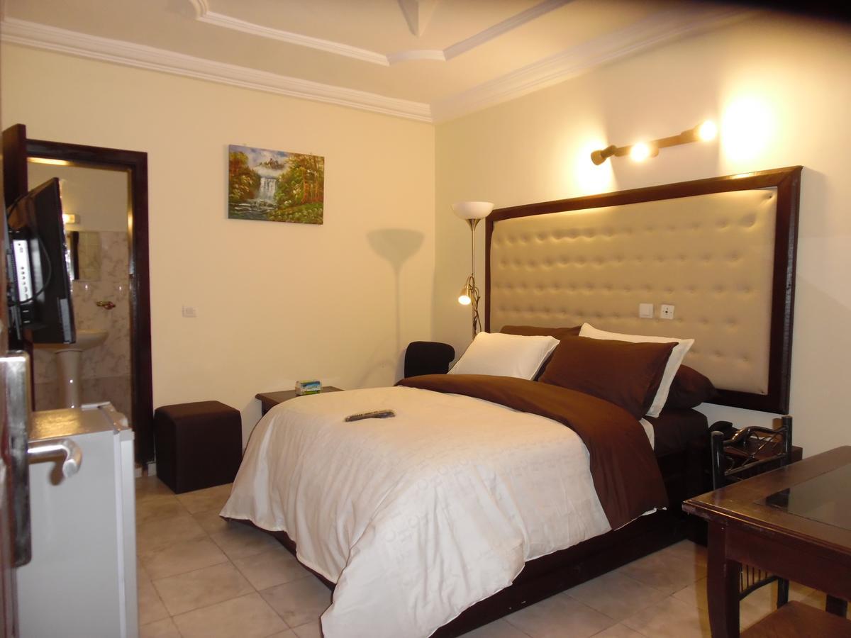 Hotel Saphir Abidjan Exterior foto